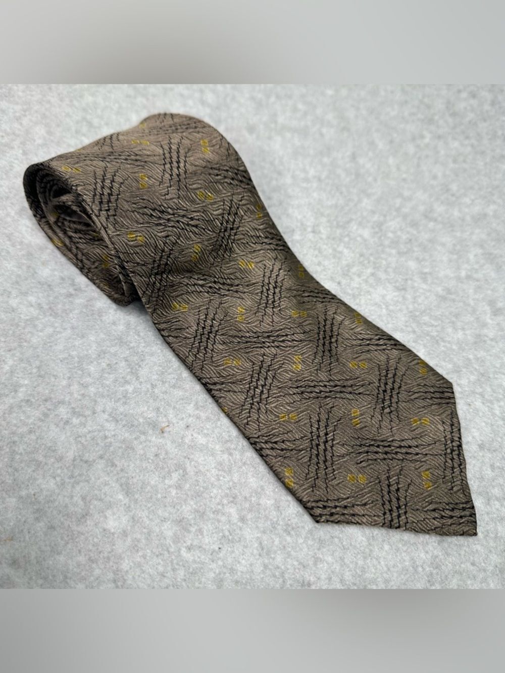 Giorgio Armani Cravatte 100% Pure Silk Mens Tie Made in Italy